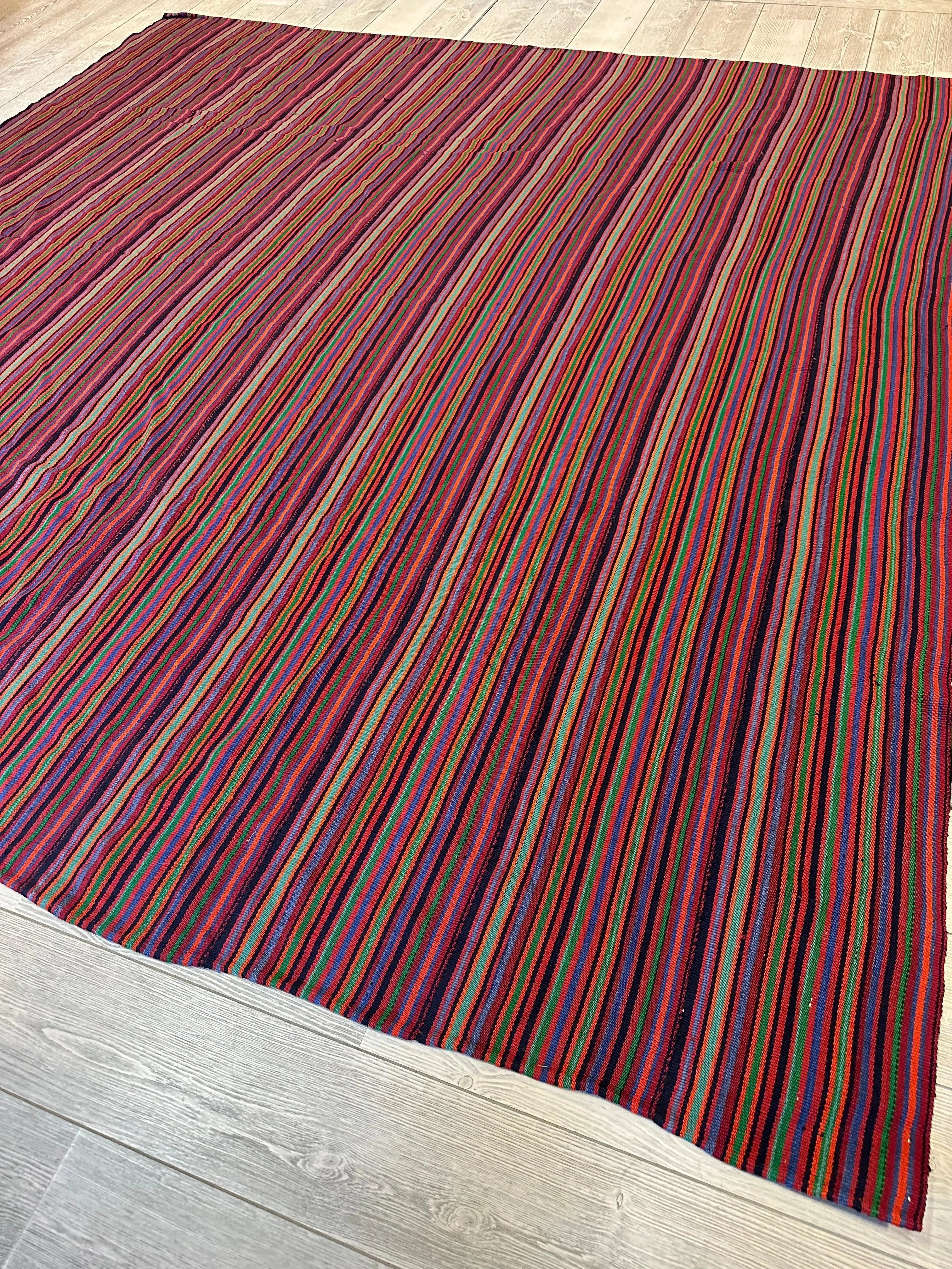 Large Antique Persian Square Rug Jajim Design 9 x 9 Ft Rugistan