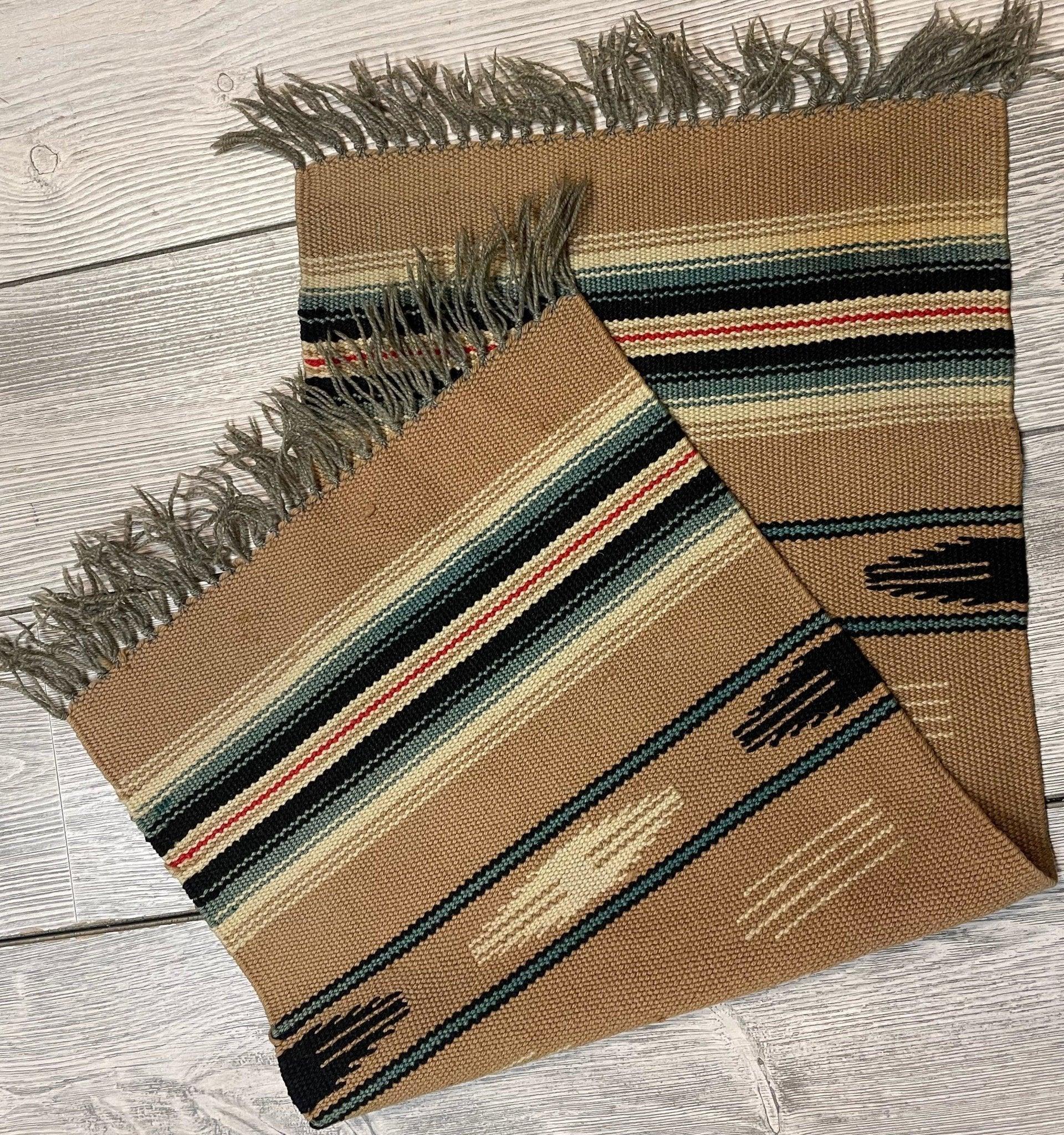 Small Mexican Hand Woven Kilim Rug 14''x30'' Rugistan