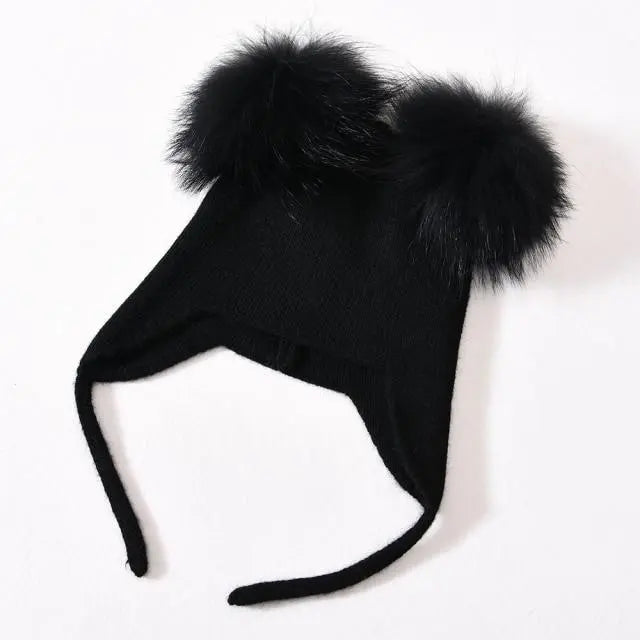 Unisex Wool Hat with Raccoon Fur Pom-Pom | Cozy & Chic
