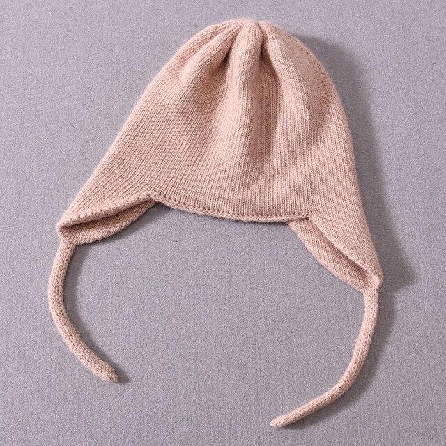 Unisex Wool Hat with Raccoon Fur Pom-Pom | Cozy & Chic