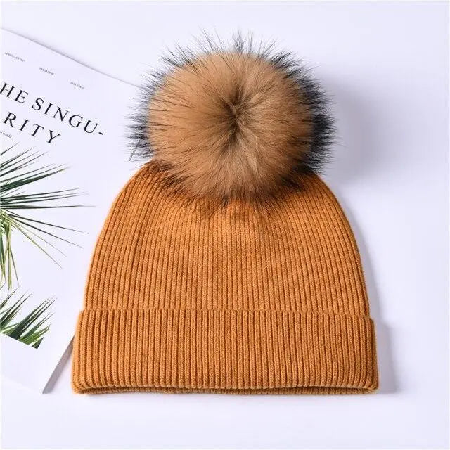 Women's wool hat with a pom-pom made of natural angora rabbit fur - Family Shopolf