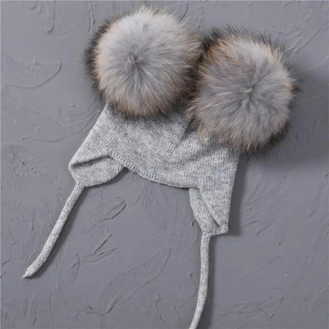 Unisex Wool Hat with Raccoon Fur Pom-Pom | Cozy & Chic