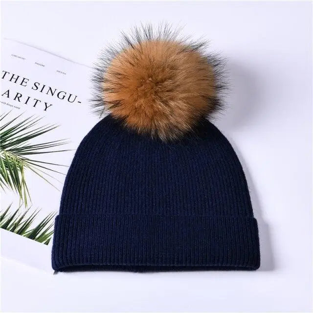 Women's wool hat with a pom-pom made of natural angora rabbit fur - Family Shopolf