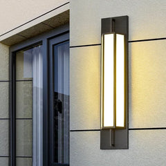 Villa Vibes Outdoor Wall Lamp | Modern Elegance