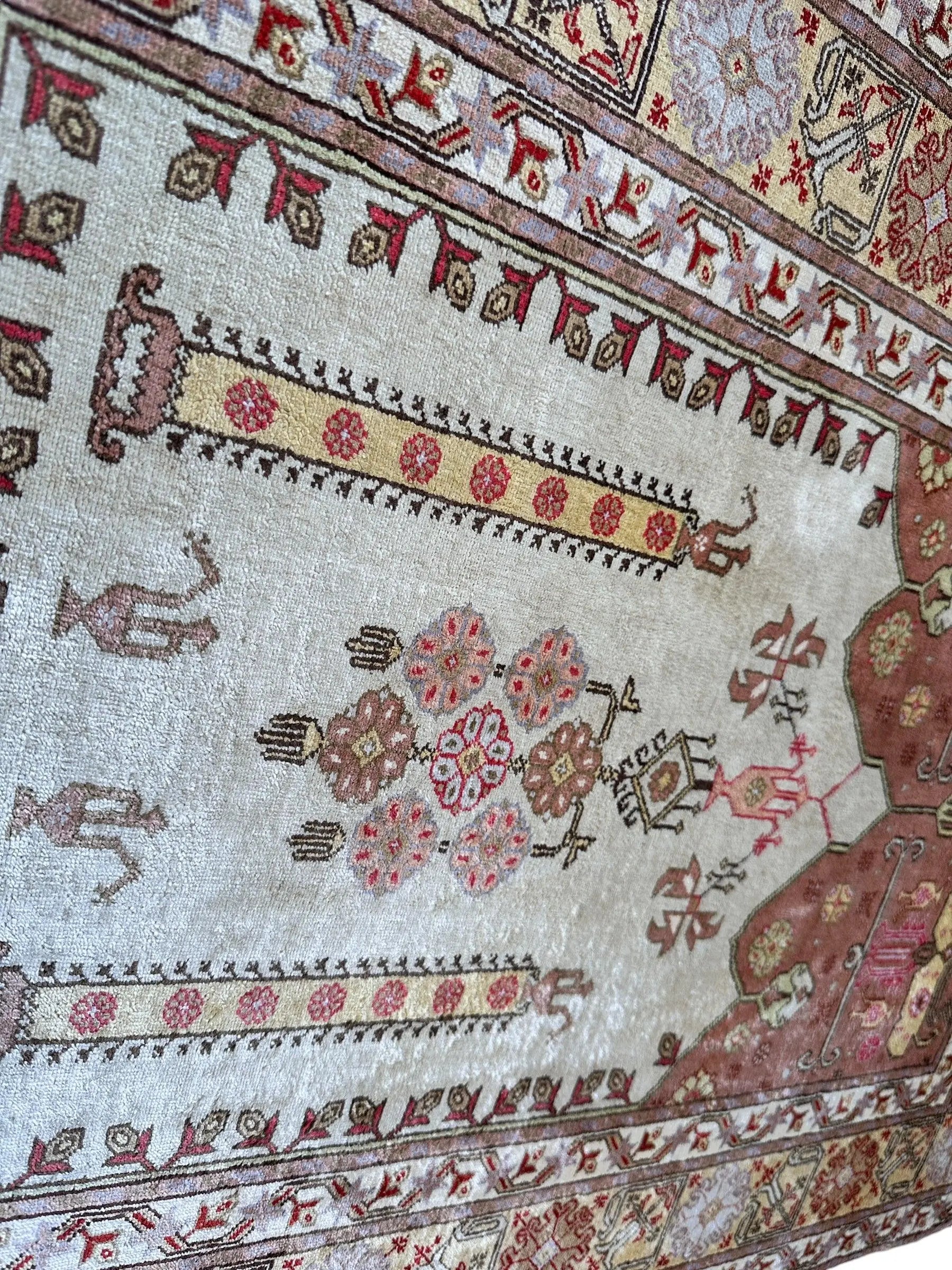 Luxurious Hand-Knotted Pure Silk Turkish Kayseri Rug – Intricate Floral & Geometric Design, 2’2” x 3’ Rugistan