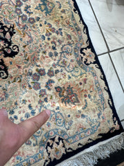 Palace-Size Vintage Royal Kirman Wool Rug – 9’9” x 17’2” – Hand-Knotted Persian Elegance with Deep Navy Field Rugistan