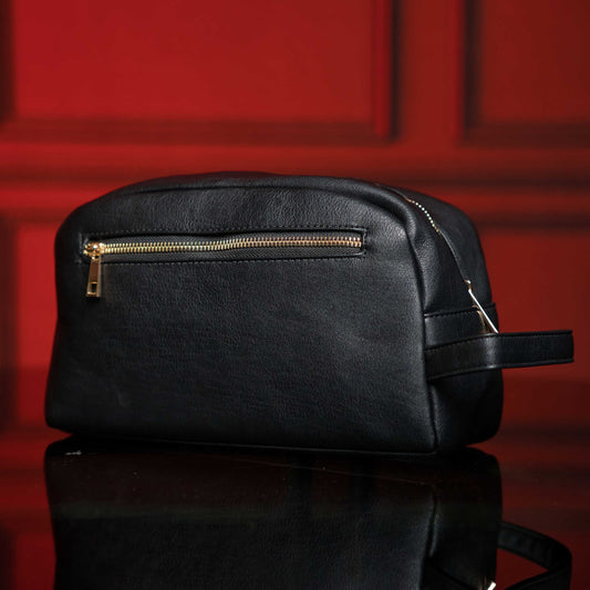 Black Leather Toiletry Bag Sole Premise