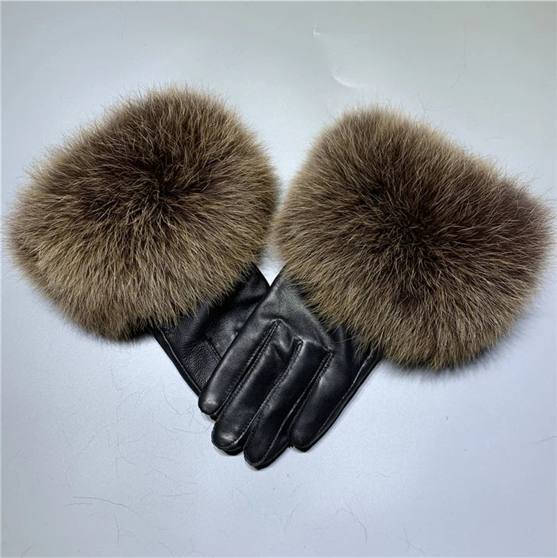 Gants en peau de mouton naturelle avec fourrure naturelle sur une doublure chaude et moelleuse