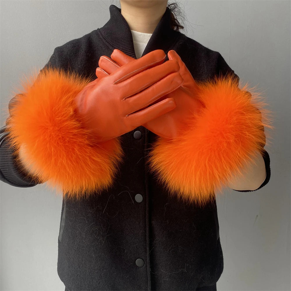 Gants en peau de mouton naturelle avec fourrure naturelle sur une doublure chaude et moelleuse