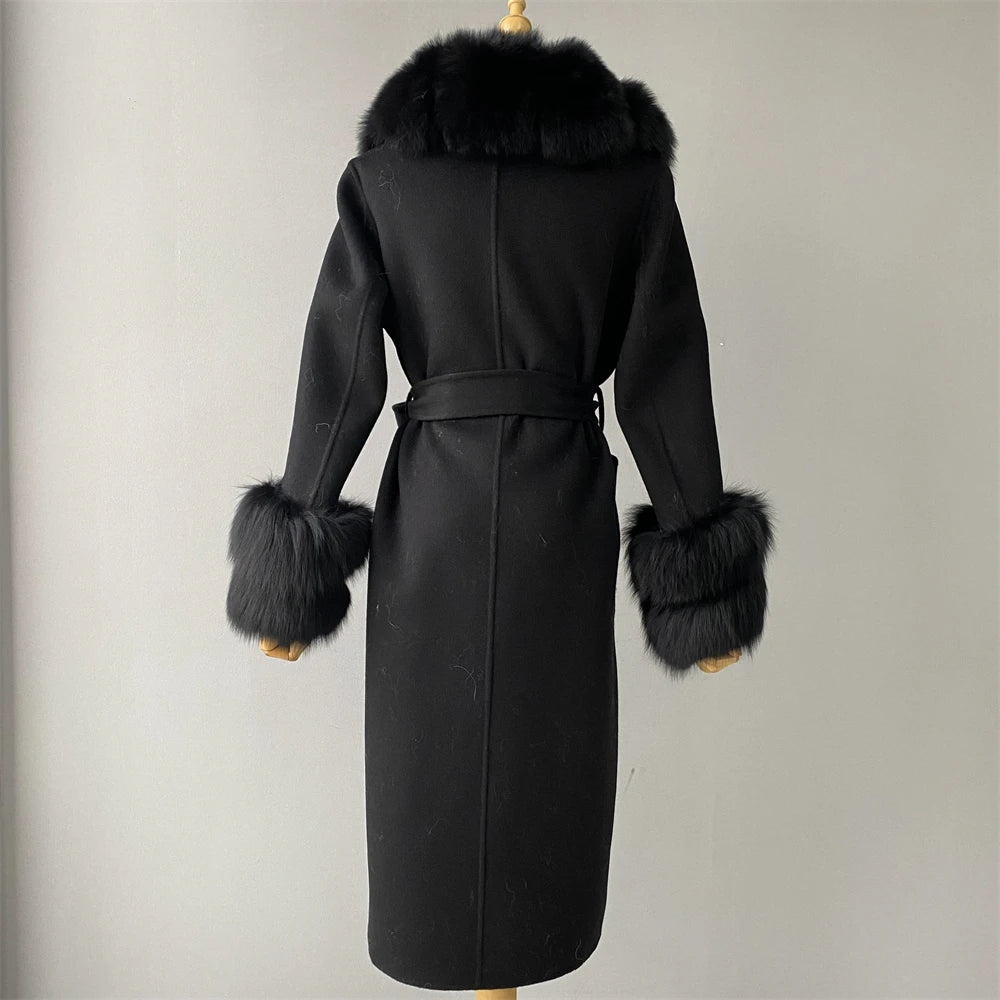 Trench-coat en cachemire et laine de jasmin pour femme avec col en fourrure