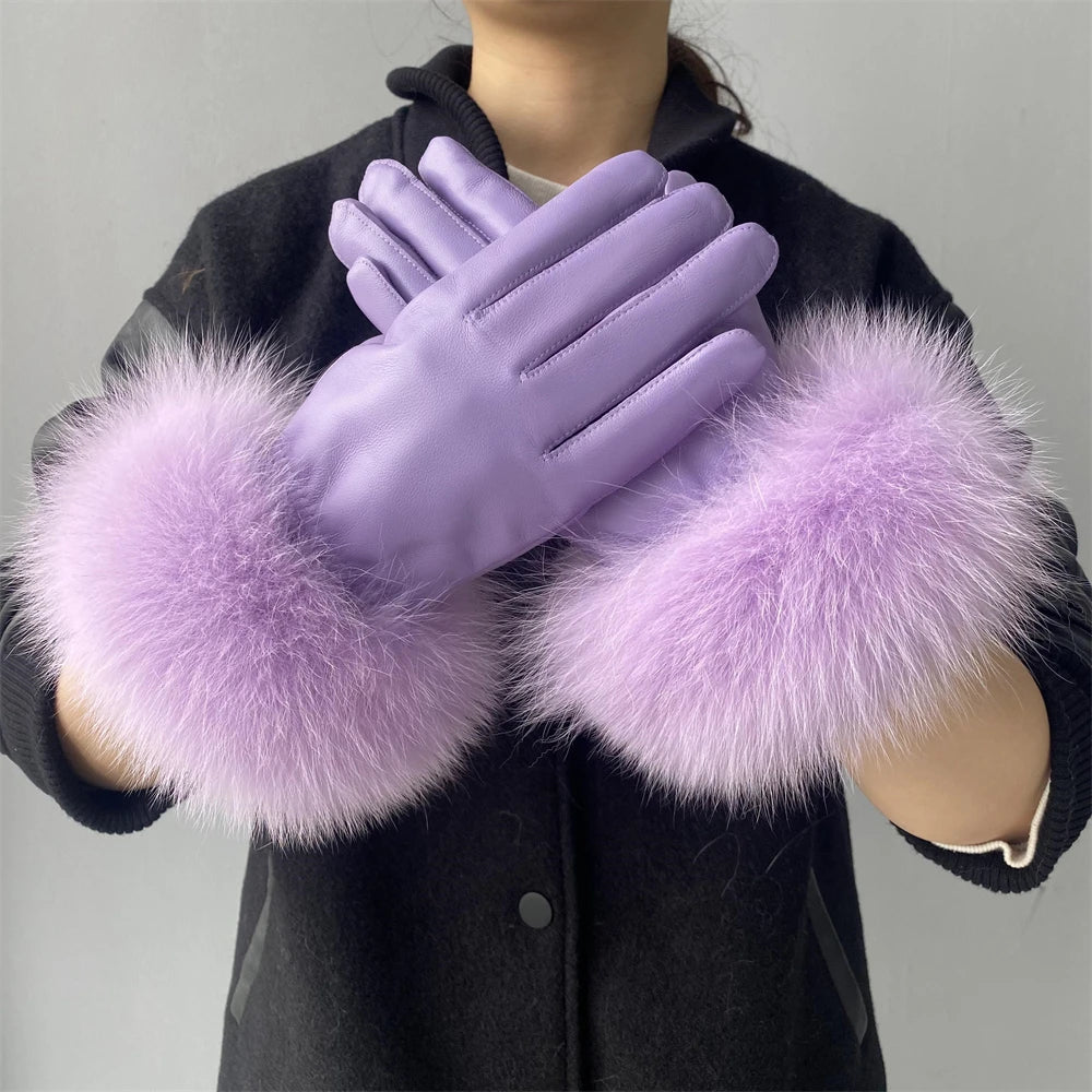 Gants en peau de mouton naturelle avec fourrure naturelle sur une doublure chaude et moelleuse