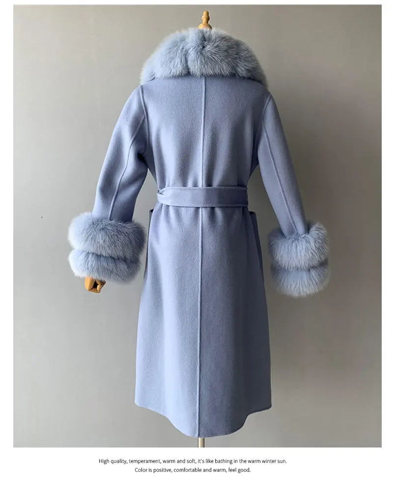 Trench-coat en cachemire et laine de jasmin pour femme avec col en fourrure