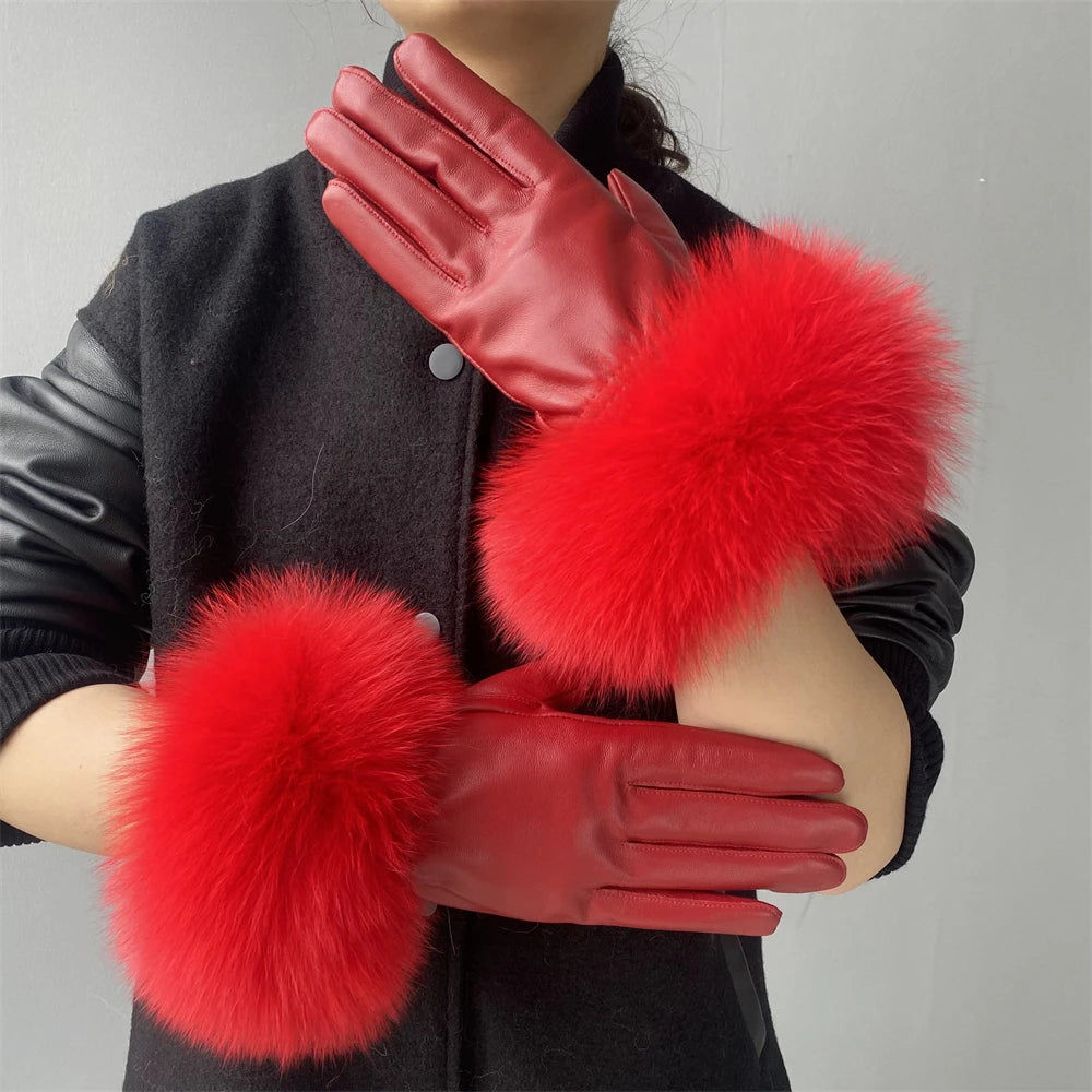 Gants en peau de mouton naturelle avec fourrure naturelle sur une doublure chaude et moelleuse