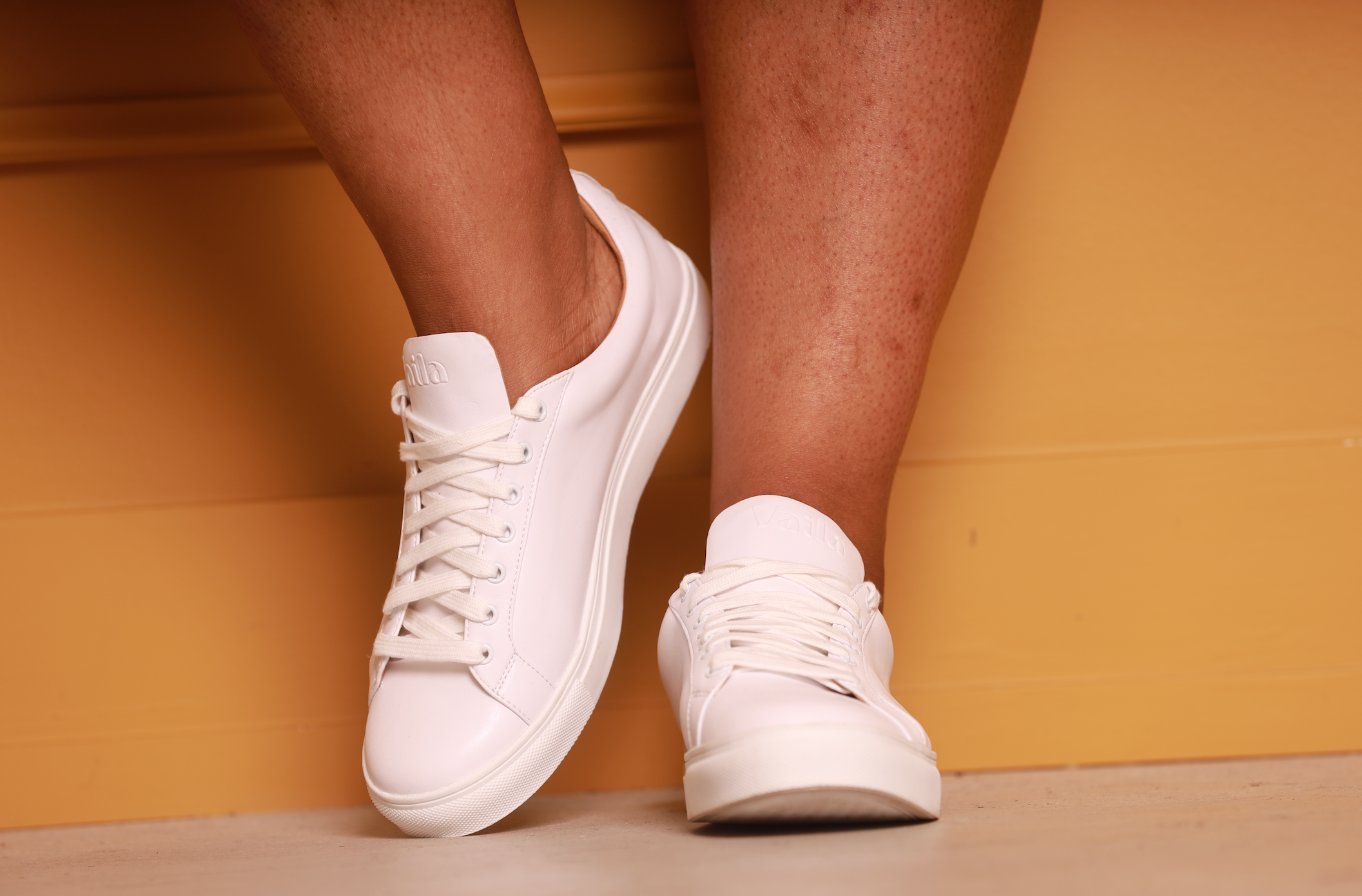 Jordin Sneakers White Vaila Shoes