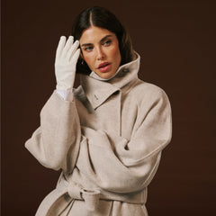 Sofia (white) - Italian lambskin leather gloves with silk lining