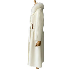 Women's cashmere coat with natural fox fur collar