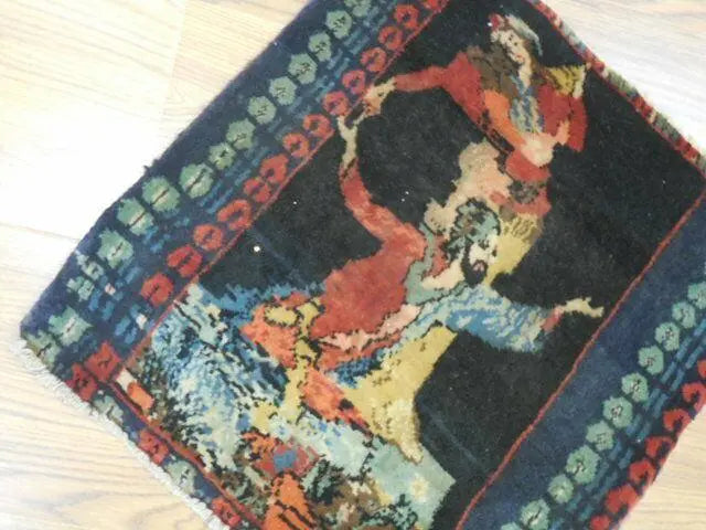 ANTIQUE UNIQUE PICTORAL OMARKHAYYAM RUG 1.5x1.8 Ft Rugistan
