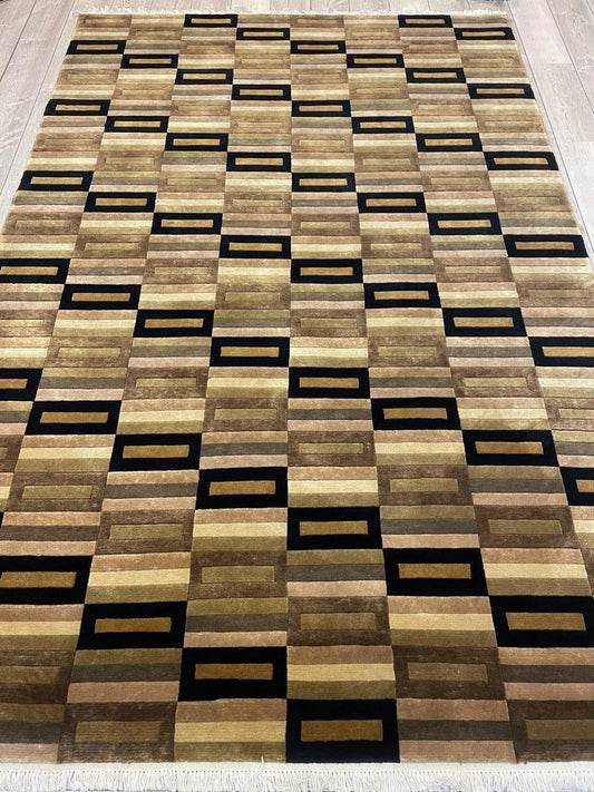 Beautifull Hand Knotted Nepali Geometric Area Rug 6x9 Ft Rugistan