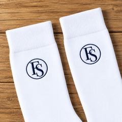 Family Shopolf embroidered FS logo cotton crew socks white detail