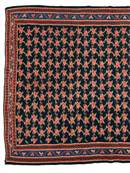 Vintage Persian Senneh Kilim 4’4” x 7’ Rugistan