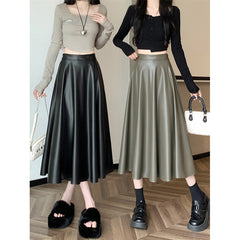Women's faux leather flared skirt